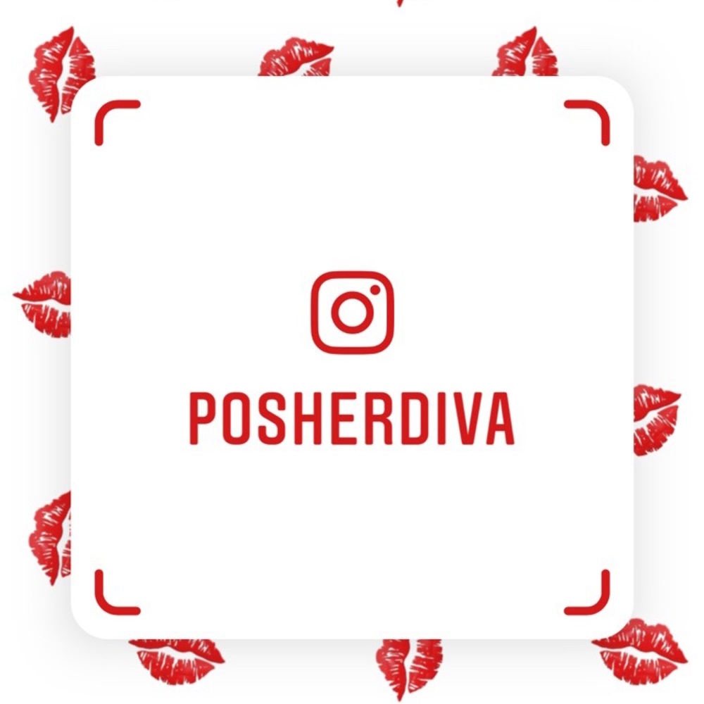 Scan & Follow My Poshmark Story on Instagram! 💋